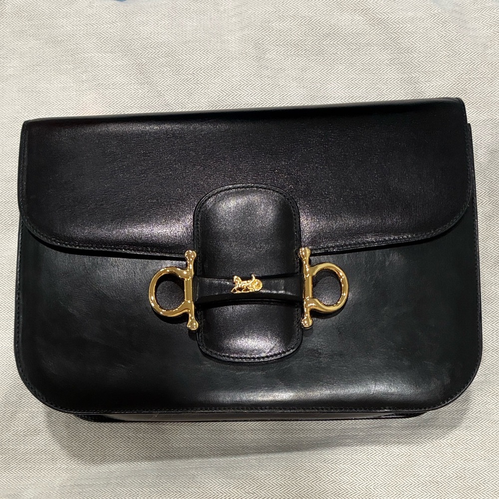 Vintage Celine Chic Black Leather Bag with Gold Accents - Picture 6 of 14